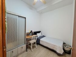 Simsville (D14), Condominium #428856181